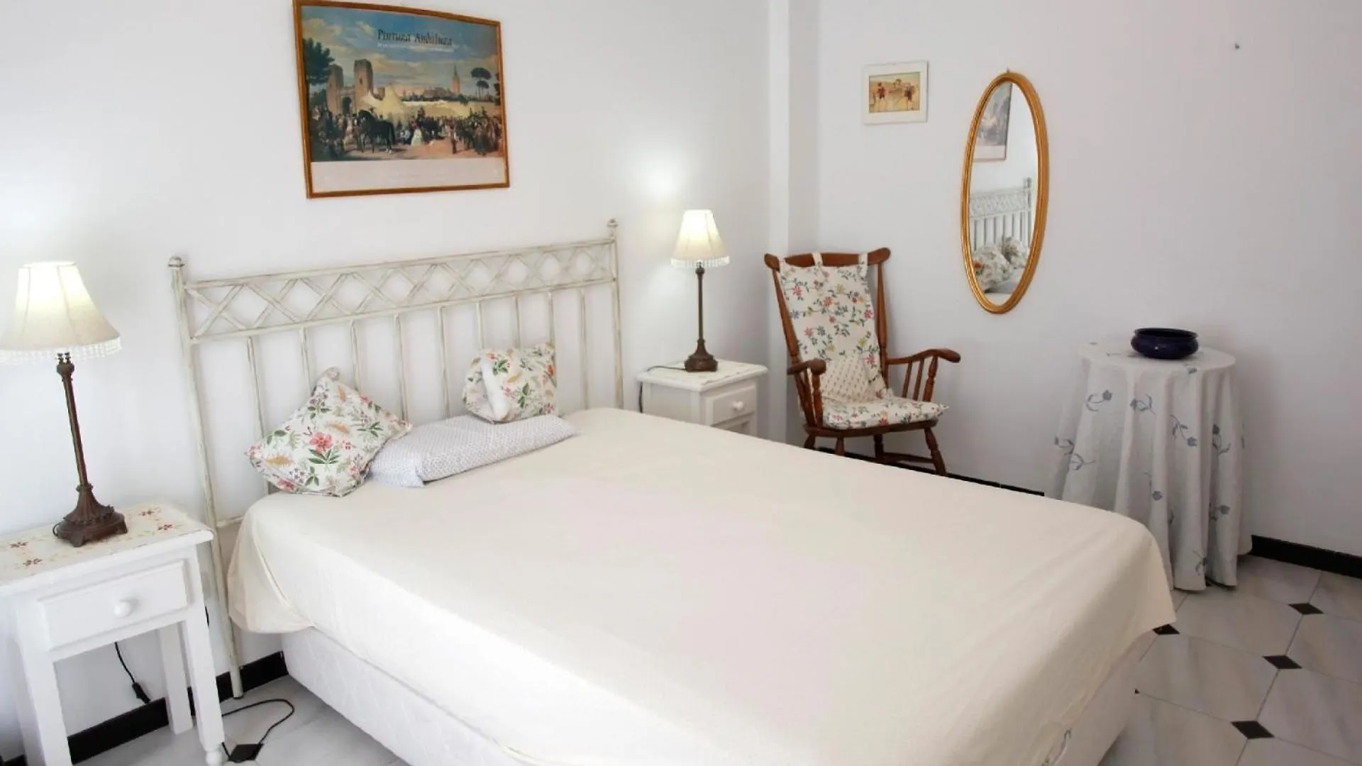 شقة City-Wohnung كاديز
